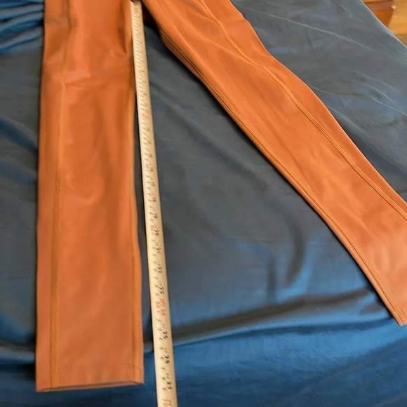 NWOT Girlfriend Collective | Pocket Performance Stretch Leggings, size  XS - Picture 13 of 13